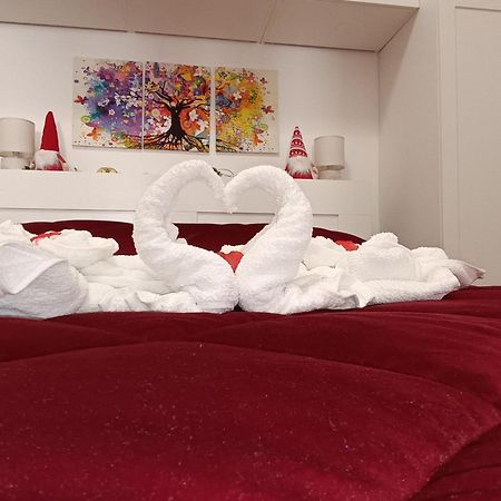 Storm Sonic House Apartment Palo del Colle Luaran gambar