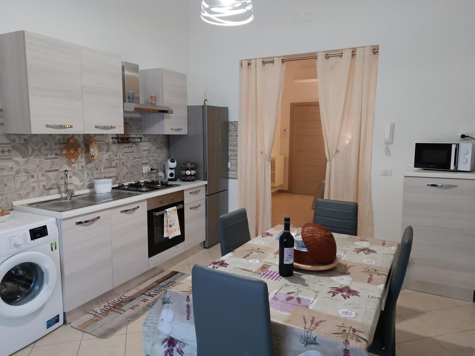 Storm Sonic House Apartment Palo del Colle Luaran gambar